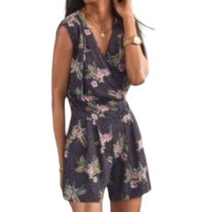 Like New Cabi Runaround Romper Shorts in Black & Cream & Floral Size Sma…